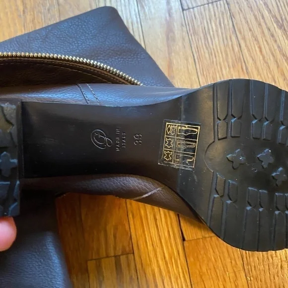 M. Gemi Block Heel Zipper Detail Taupe Boot - Picture 3 of 3